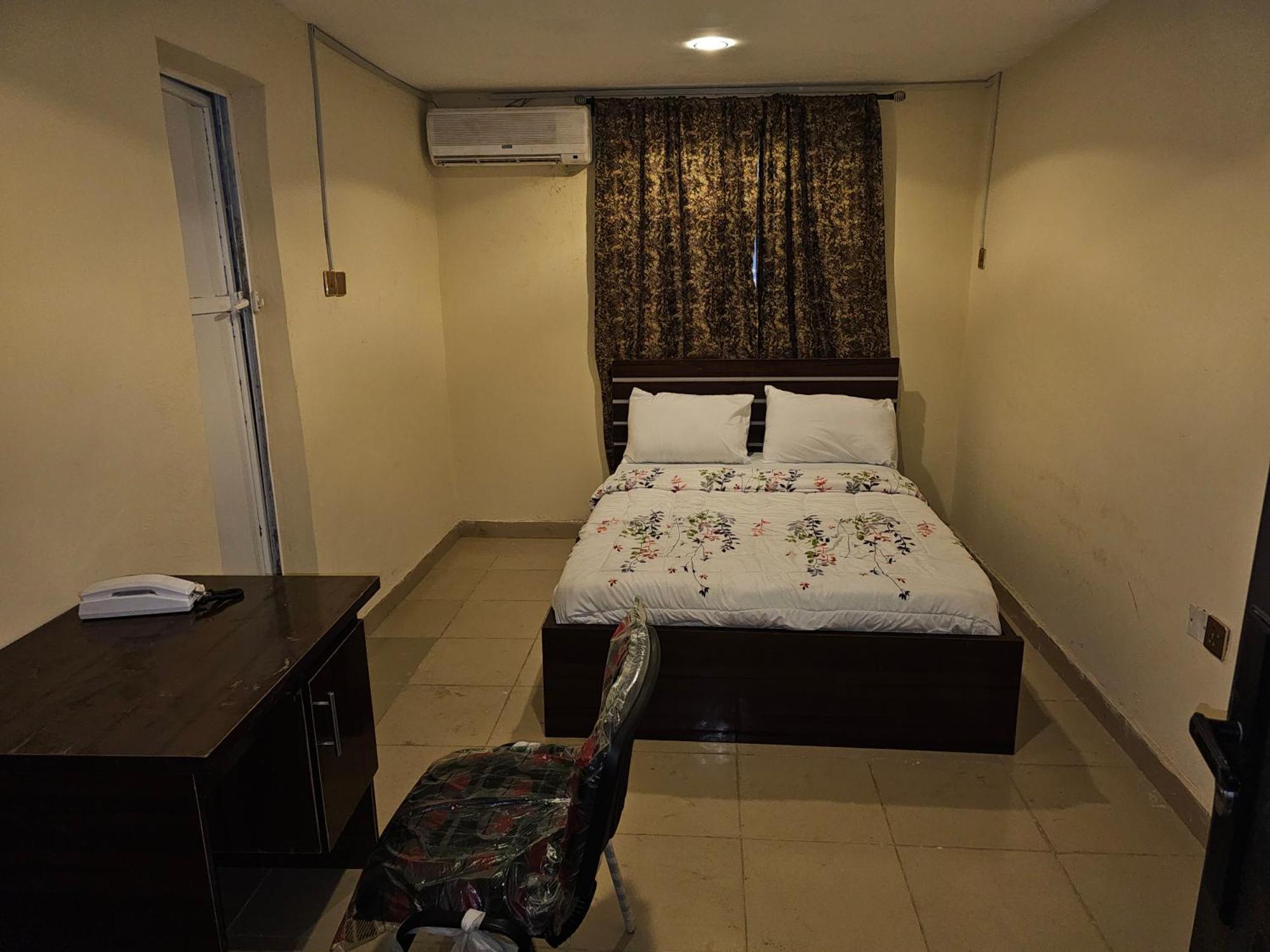 Bmh Hotel & Suites Ibadán Exterior foto
